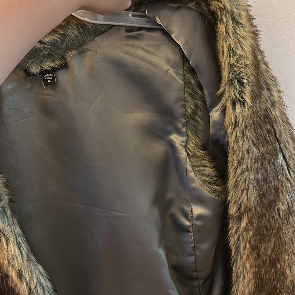 Bebe Vest - Picture 4 of 7